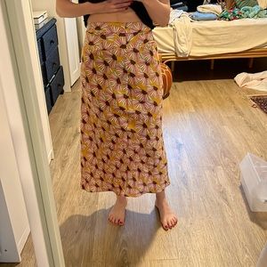 FREE PEOPLE / Hi-Waisted satin floral print midi skirt - 2